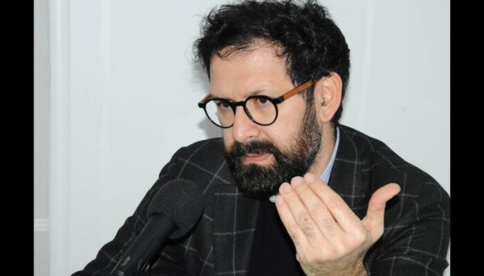السيرة الذاتية للمحافظ مهدي حاتم بن عيسى