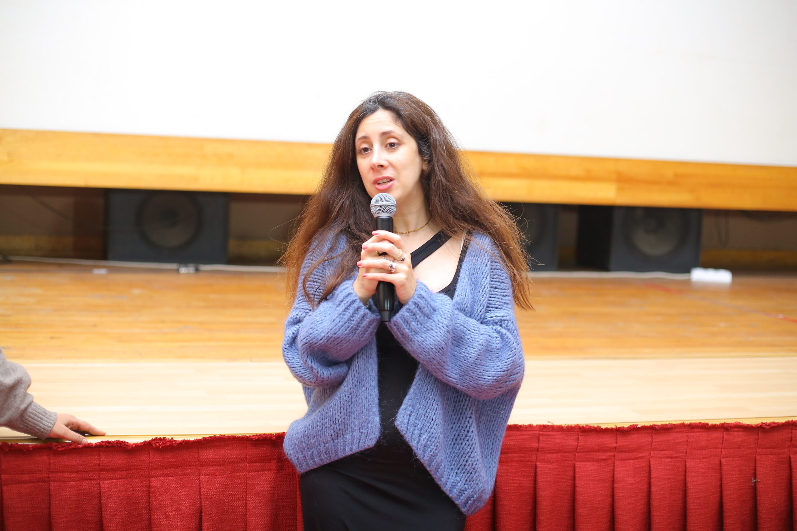 المخرجة اللبنانية ميريام الحاج: فيلمي بوابة لمشروع تأريخ حاضر لبنان