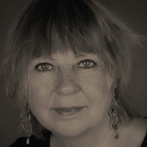 مونيكا ماورار  / رئيسة لجنة التحكيم